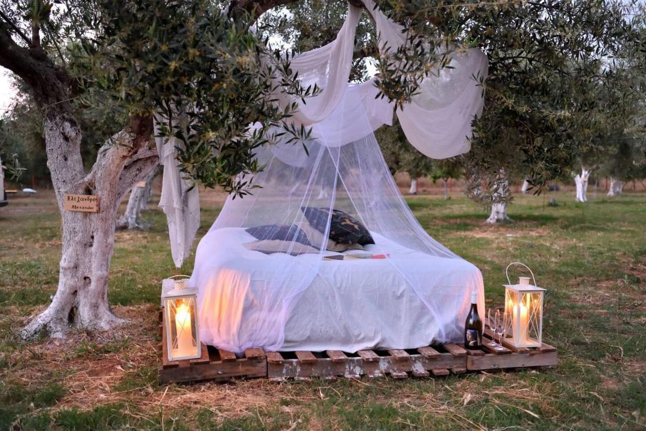 Glamping At A Lovely Tent In Skiaxtro- Marathopoli Villa Bagian luar foto